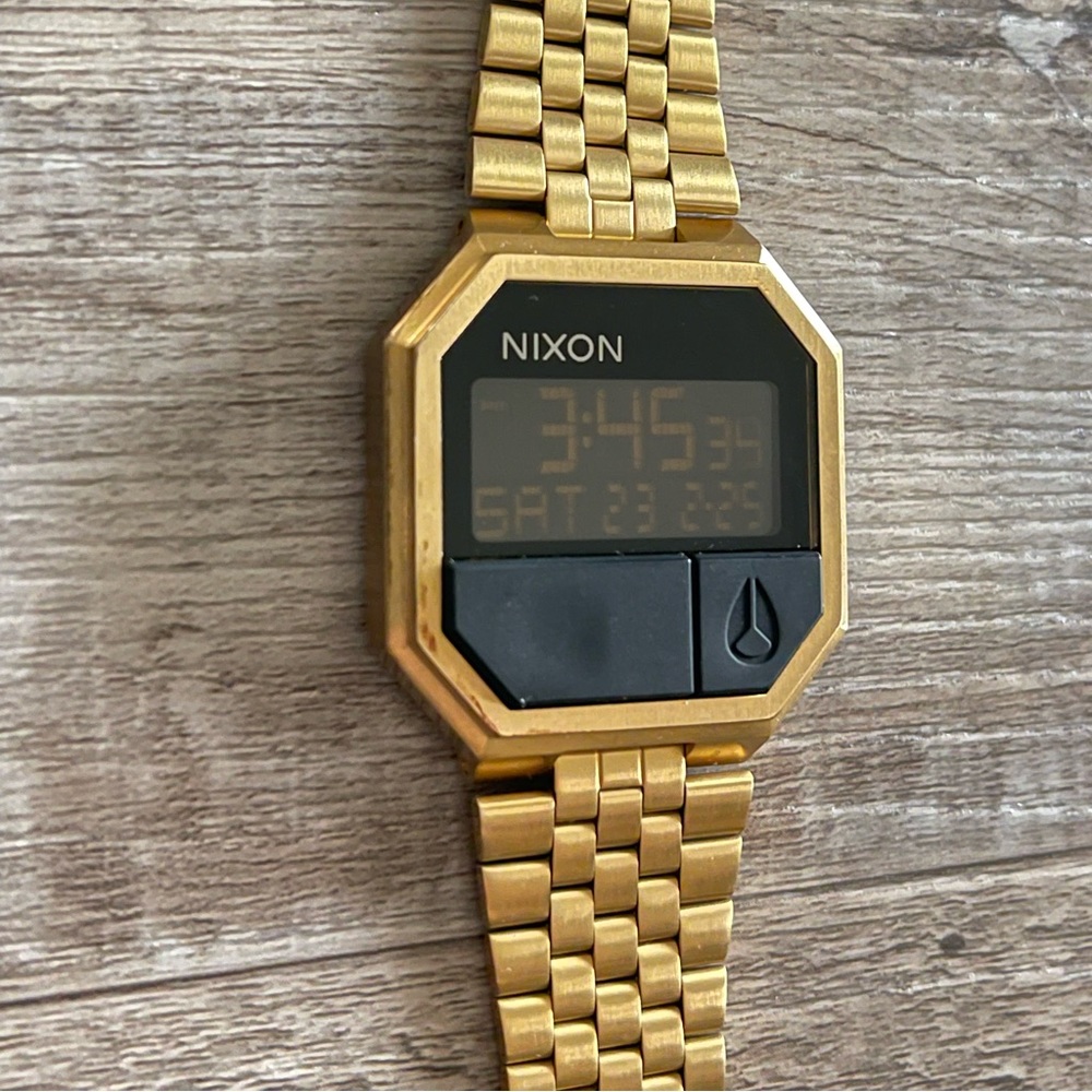 Nixon Digital Watch